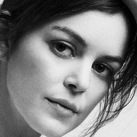 Nora Zehetner Nøgen