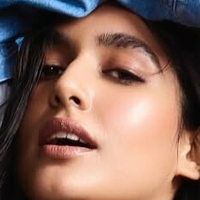 Ojasvi Sharma Nøgen