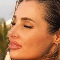 Oksana Alma Nøgen