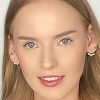 Oksana Neveselaya Nøgen