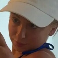 Olivia Crowl Nøgen
