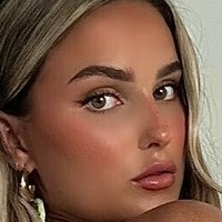 Olivia Prosser Nøgen
