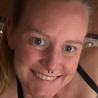 Onlyviviofficial, Vivienne Nøgen