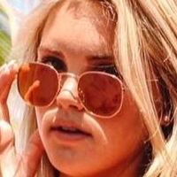 Paige Mackenzie Nøgen