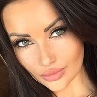 Patrycja Long Nøgen