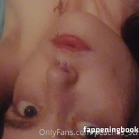 peacheyscreams Nøgen