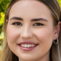 Pearl Farley Nøgen