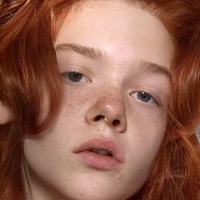 Persia Lourdes Nøgen