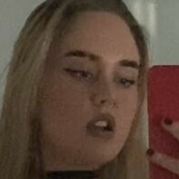 phoebeknight_t Nøgen