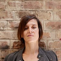 Pia Hierzegger Nøgen