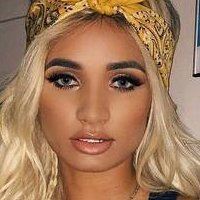 Pia Mia Nøgen