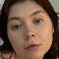 Polina Kalatsei Nøgen