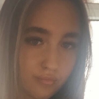 Poppy R Nøgen