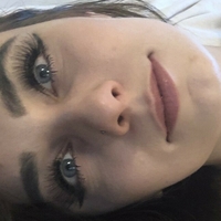 Queenlaura Nøgen