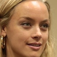 Rachel Skarsten Nøgen