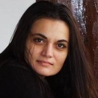 Radita Rosu Nøgen