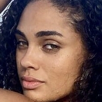 Ravyn Rochelle Nøgen