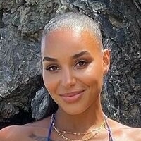 rayaadesouza Nøgen