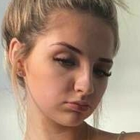 Realriaoak Nøgen