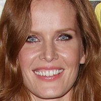 Rebecca Mader Nøgen