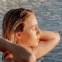 Rebecca McLeod Nøgen