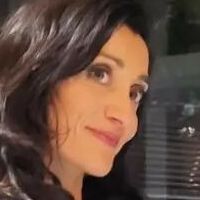 Rebecca Sarker Nøgen