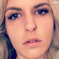 rebeljoyfree Nøgen