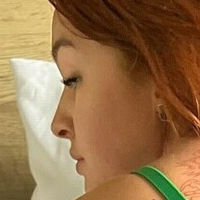 redheadragonmodel Nøgen