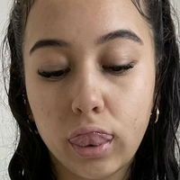 Reina Angel Nøgen