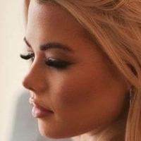 Renae Bennett Nøgen