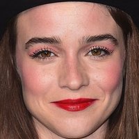 Renee Felice Smith Nøgen