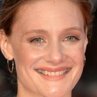 Romola Garai Nøgen