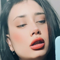 Romy Kush Nøgen