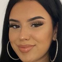 Romyluisaa Nøgen