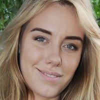 Ryana Nøgen