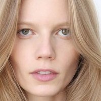 Saara Sihvonen Nøgen