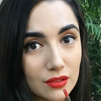 Safiya Nygaard Nøgen