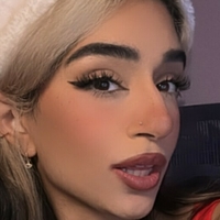 Saira Rose Nøgen