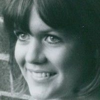 Sally Geeson Nøgen