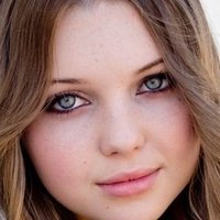 Sammi Hanratty Nøgen