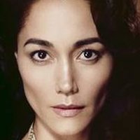 Sandrine Holt Nøgen