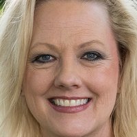 Sara Amundson Nøgen