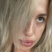 Sara Dodevska Nøgen
