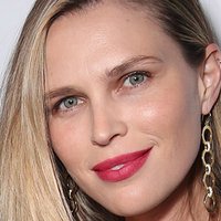 Sara Foster Nøgen