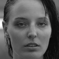 Sara Meier Nøgen