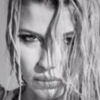 Sara.savage Nøgen