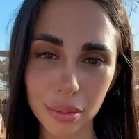Sara Sfamurri Nøgen
