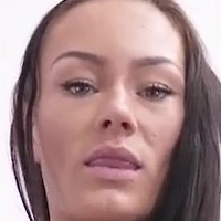 Sarah bei Mandala Nøgen
