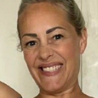 Sarah Cawood Nøgen