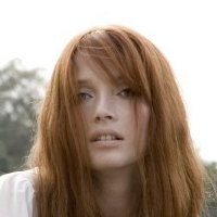 Sarah Emmons Nøgen